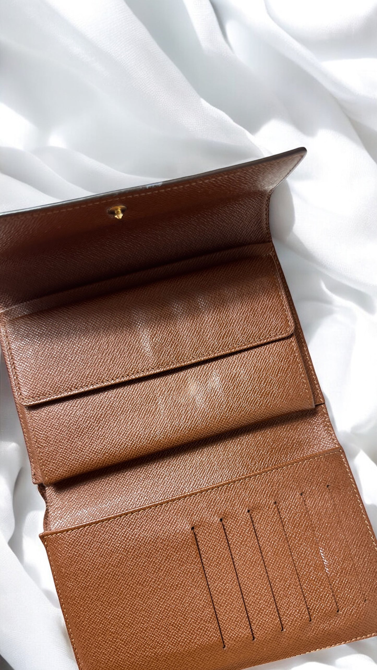 Louis Vuitton Monogram Porte Tresor Etui Papiers Trifold Wallet