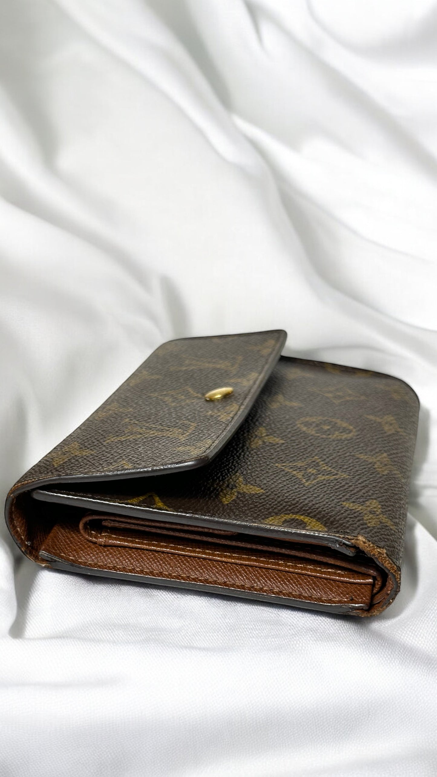 Louis Vuitton Monogram Porte Tresor Etui Papiers Trifold Wallet