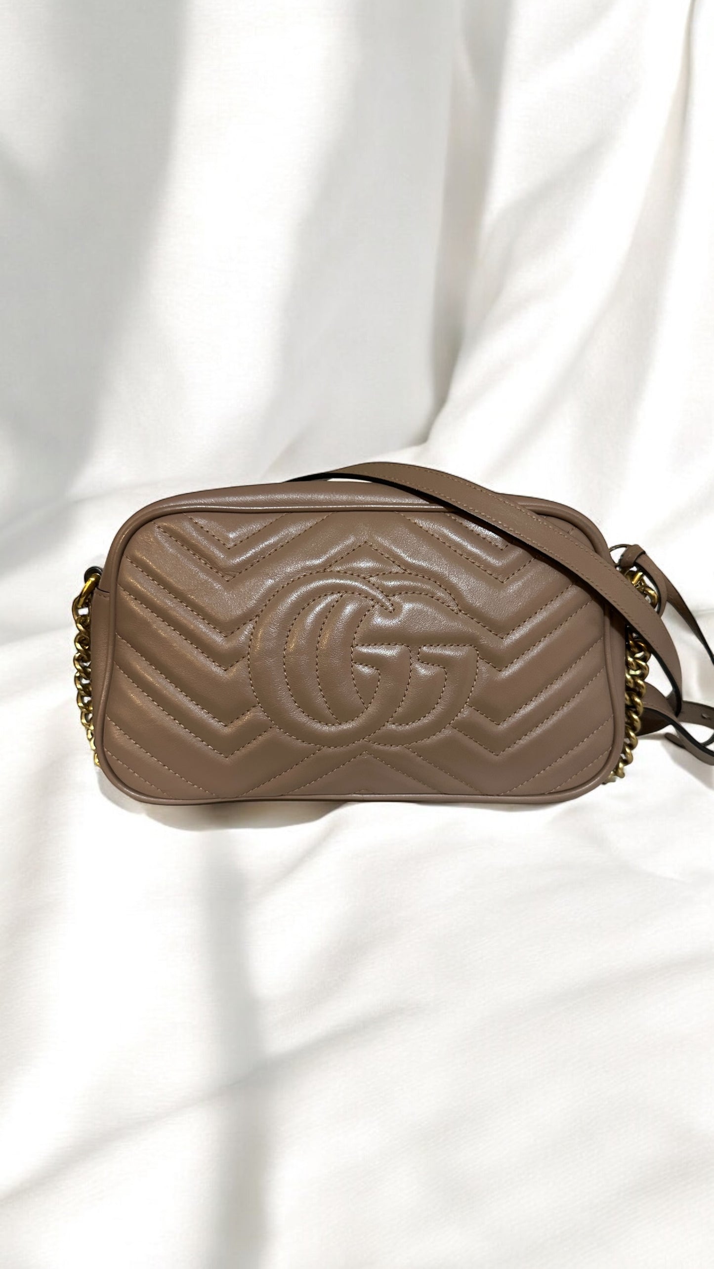 Gucci GG Marmont Small Shoulder Bag